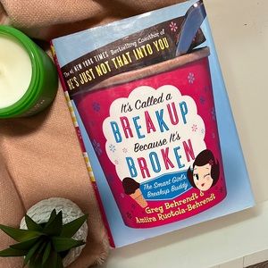 📚 2/$21 BOOKS!! 📚 It’s called a breakup because it’s Broken, Hardcover Book